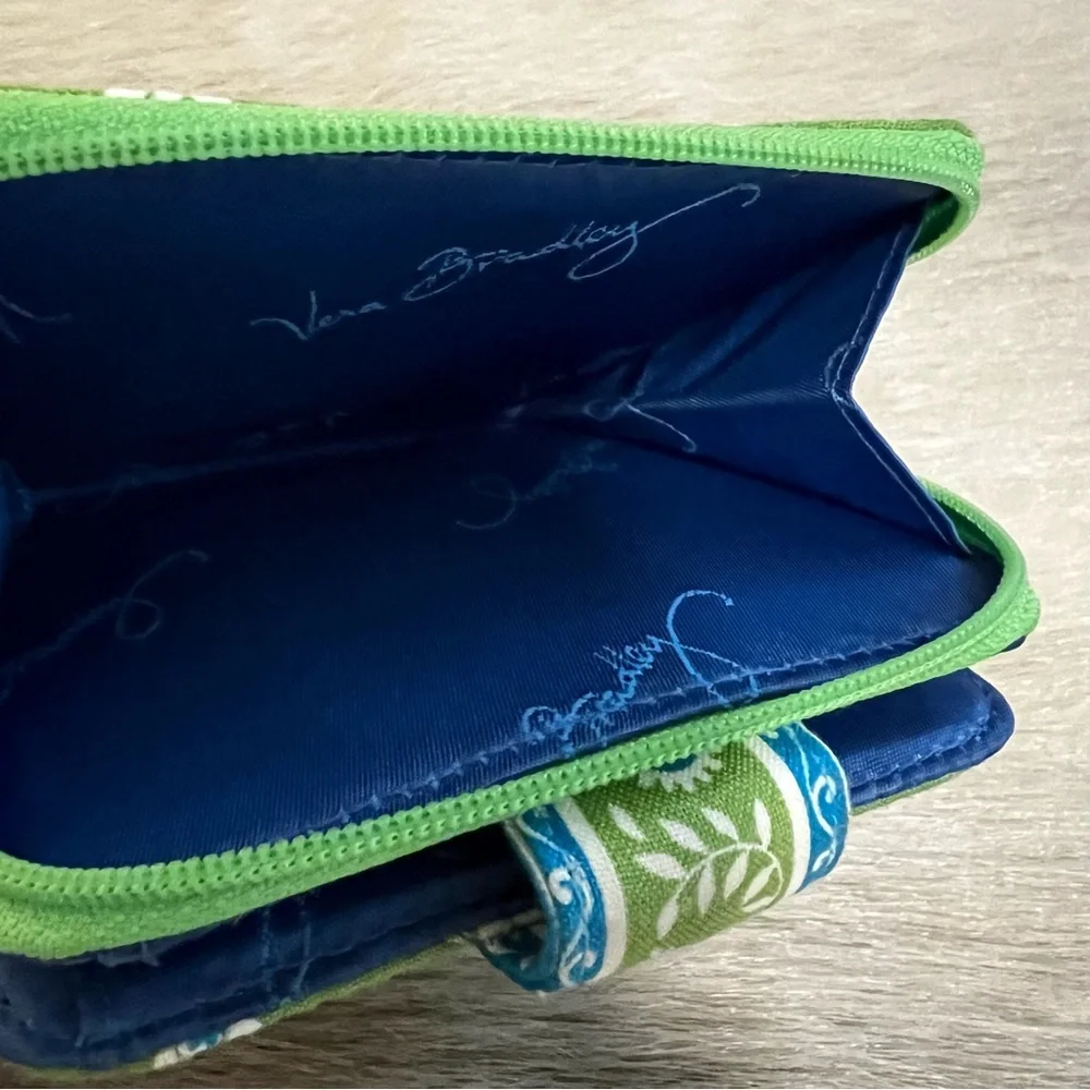 Vintage VERA BRADEY Apple Green 2004 Mini Zip Wallet Green White Y2K Floral - Picture 7 of 12